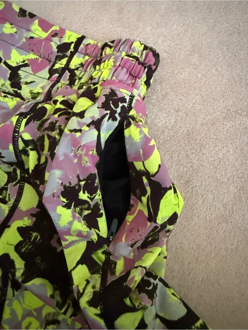 Lululemon multicolor short size 2